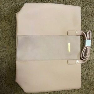 Vince Camuto tote bag. New without tags